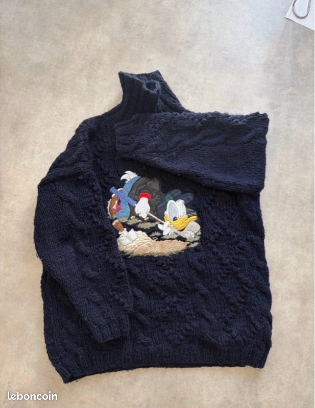 Pull Disney tricoté rare (image 2)