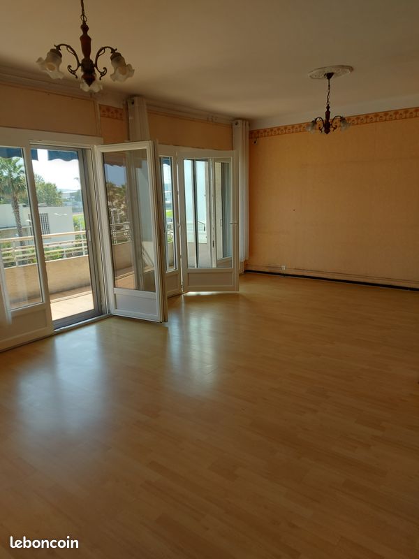 Appartement 3 pièces 79 m² · à Toulon · 79 m² · 160 000 €