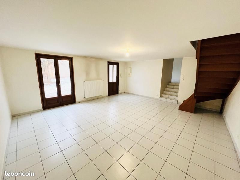 Appartement 3 pièces 71 m² · à Mâcon · 71 m² · 730 €/mois
