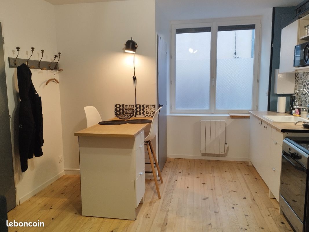 Le Paradis, Jacuzzi, fauteuil massant, terrasse, place parking, 2 personnes (image 6)