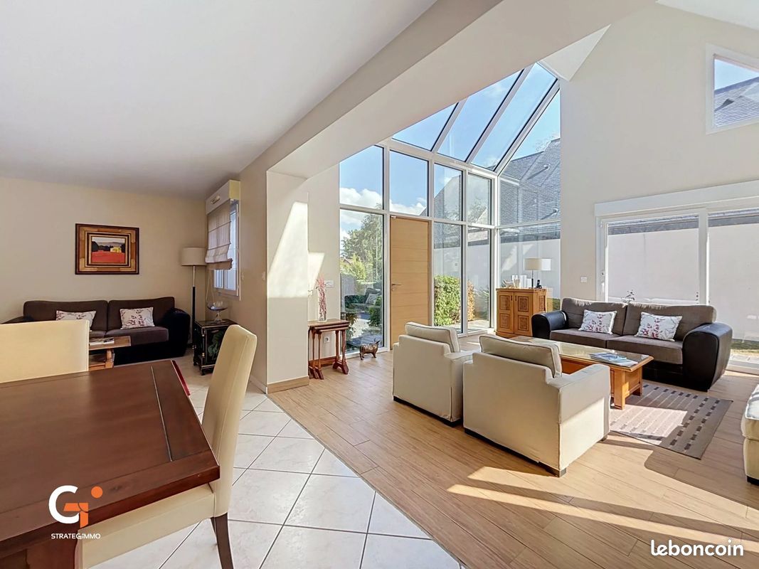 Maison 5 pièces 150 m² · à Mont-Saint-Aignan · 150 m² · 528 000 €