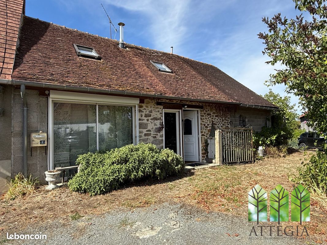 Maison 5 pièces 104 m² · à Chéniers · 104 m² · 71 000 €