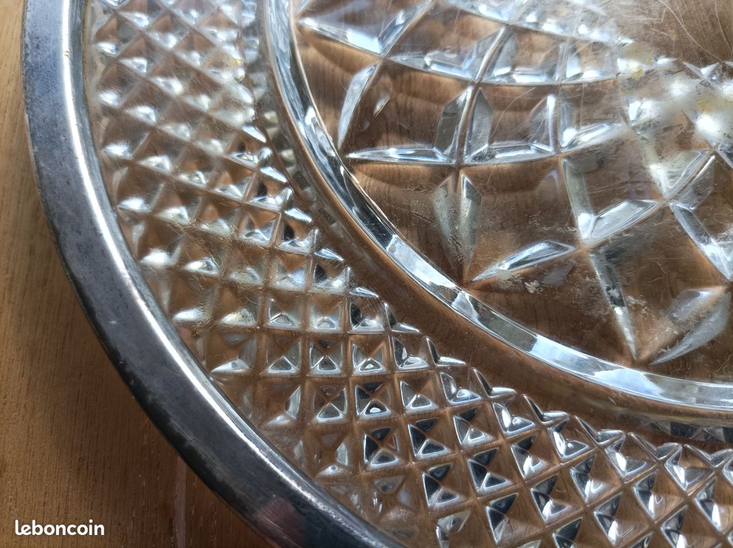 Dessous de plat en verre ou cristal taillé cerclé métal argenté (image 11)