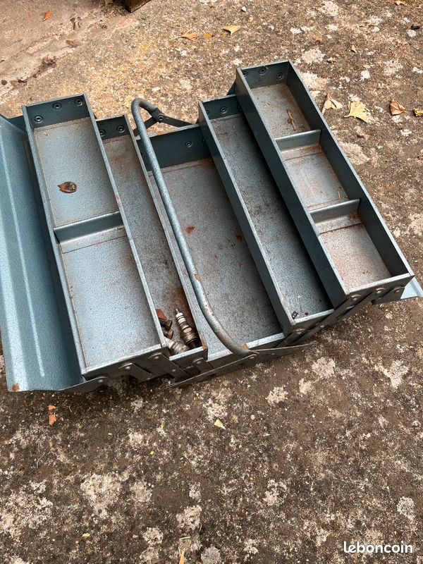 Caisse a outils (image 2)