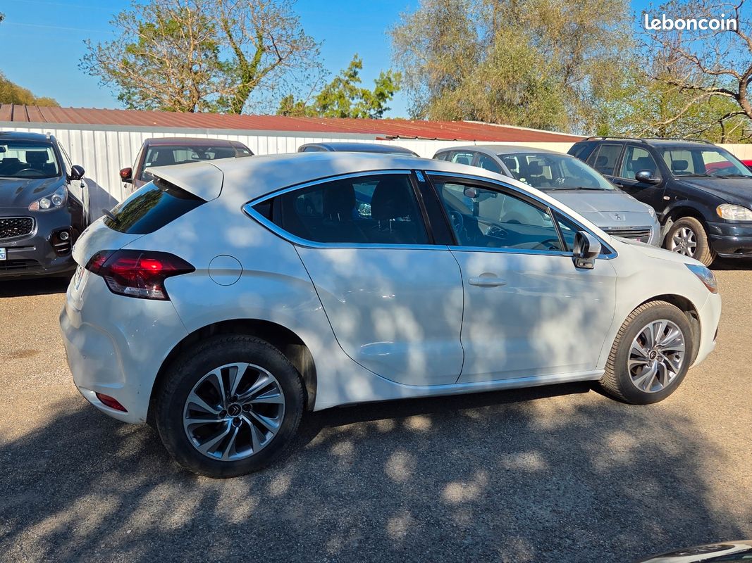Citroën DS4 2.0 hdi 180ch EAT6 (image 15)