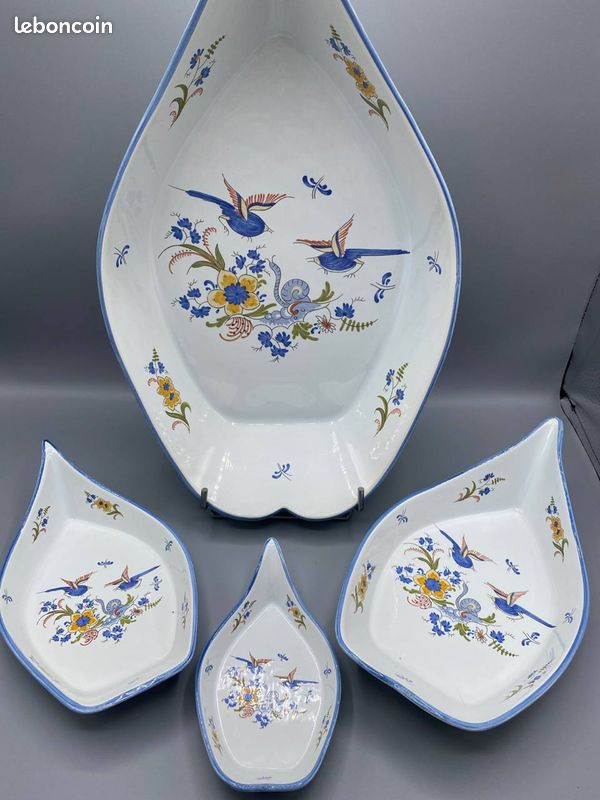 Ensemble 4 pièces gigognes faïence La Chapelle-des-Pots – Décor saintongeais oiseaux bleus (image 1)