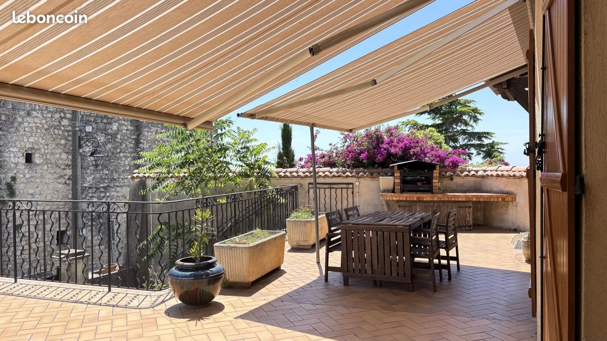 Maison 5 pièces 130 m² · à Saint-Mitre-les-Remparts · 130 m² · 349 000 €