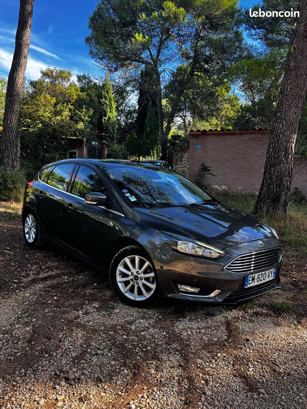Ford Focus Titanium 125 ch - 157000 km - CT OK - Distri OK (image 1)