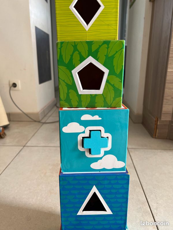 Cubes avec formes (image 2)