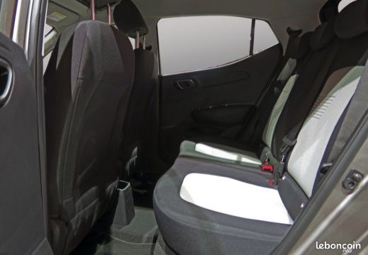 Hyundai i10 1.0 63 BVR Creative 5P (image 8)