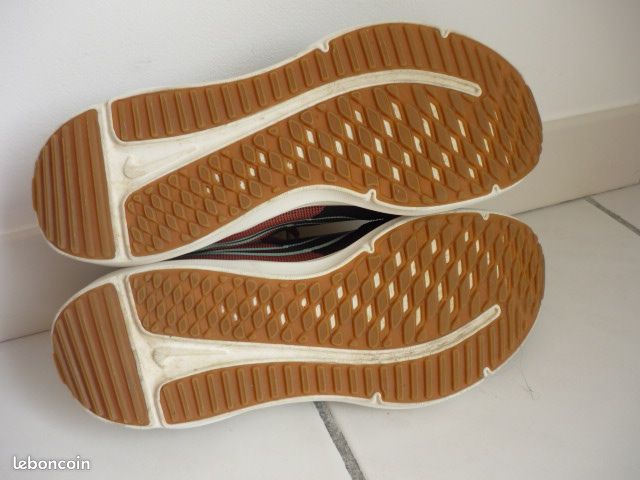 Baskets Nike pointure 41 - excellent état (image 5)