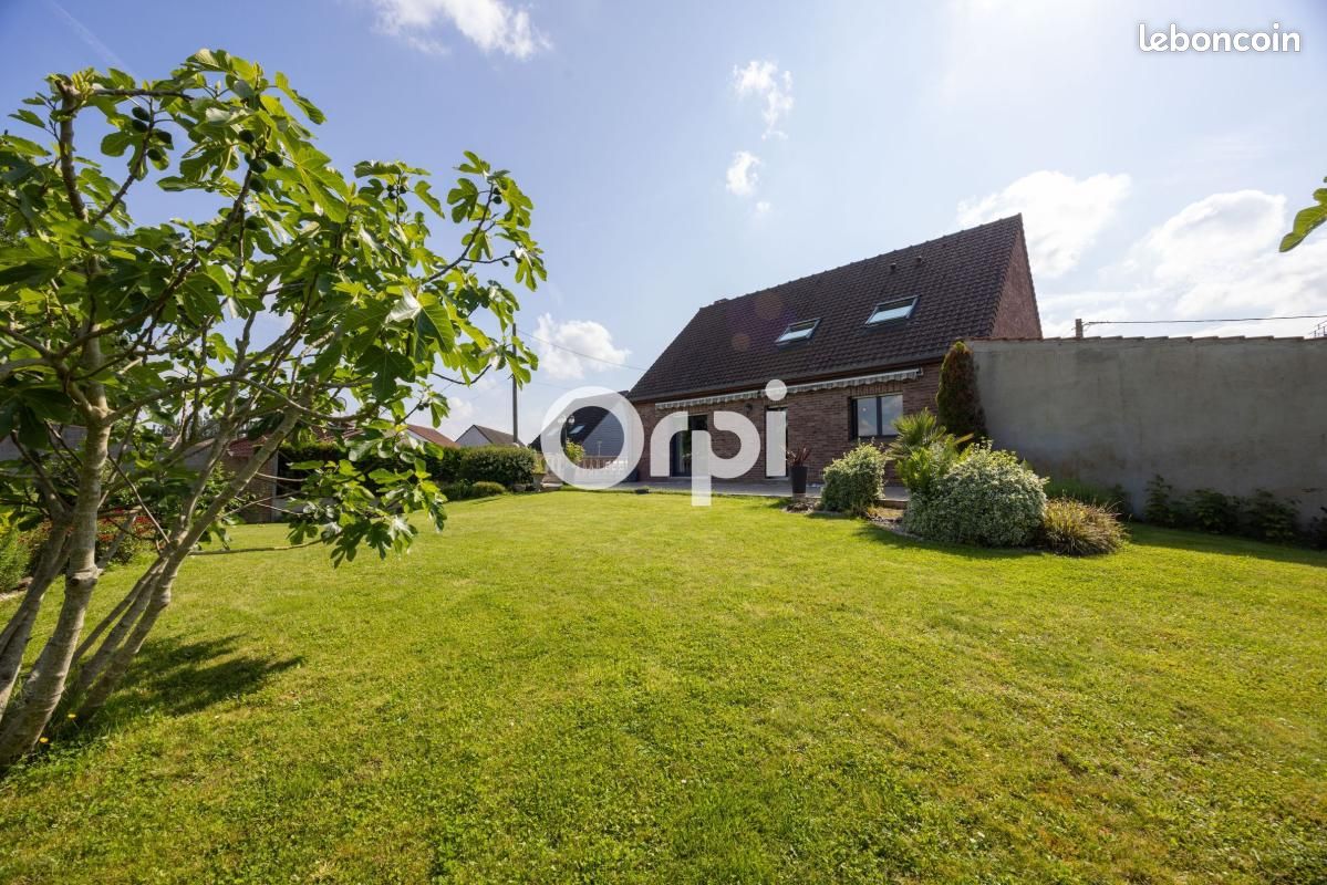 Maison 6 pièces 151 m² · à Vitry-en-Artois · 151 m² · 329 990 €