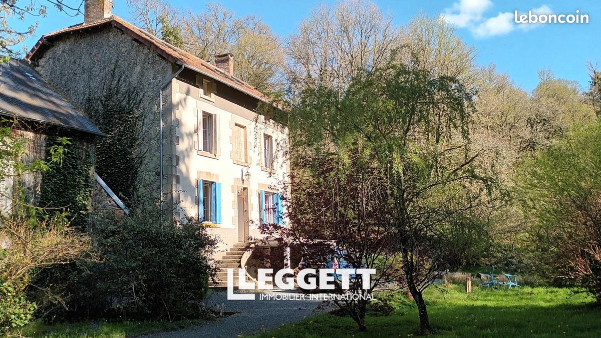 Maison 13 pièces 210 m² · à Janaillat · 210 m² · 260 000 €