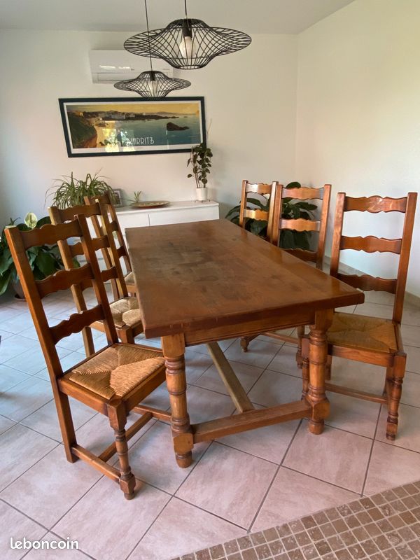Table et chaises (image 1)