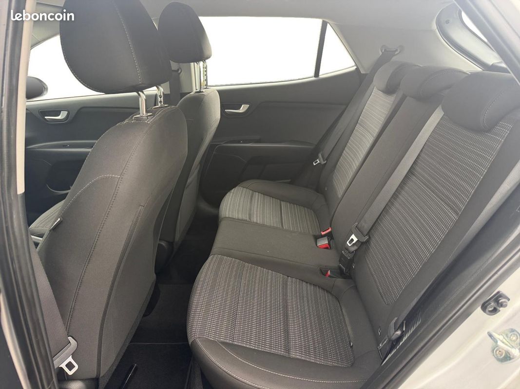 Kia Stonic 1.0 T-GDi 120ch MHEV Active iBVM6 (image 10)