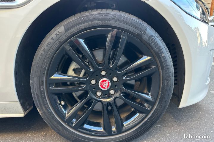 JAGUAR XE 2.0D 180 BUSINESS 180Ch Garantie 12 mois (image 20)