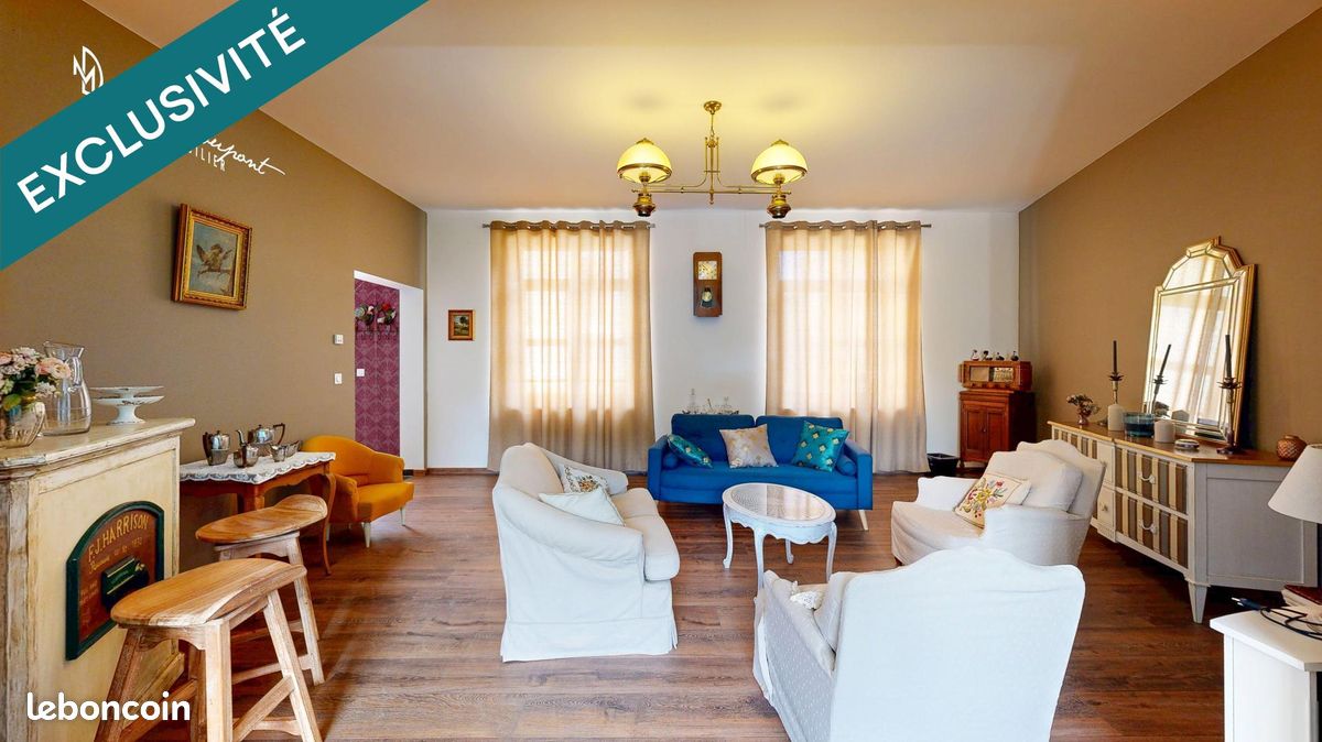 Maison 11 pièces 351 m² · à Val de Louyre et Caudeau · 351 m² · 549 500 €