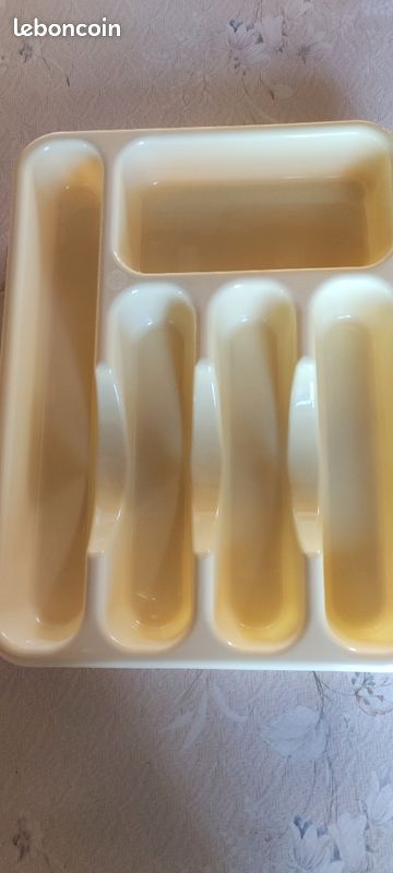 Range couverts (image 2)