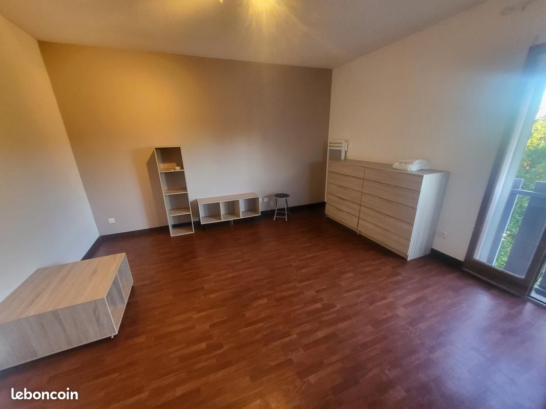 Appartement 1 pièce 24 m² · à Mont-de-Marsan · 24 m² · 70 000 €