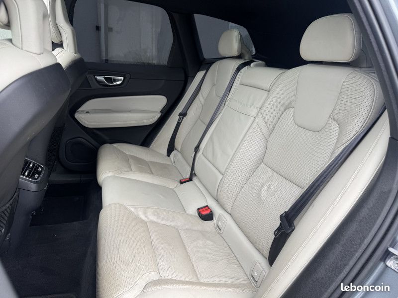 Volvo XC60 D5 ADBLUE AWD 235 CH INSCRIPTION LUXE GEARTRONIC (image 14)