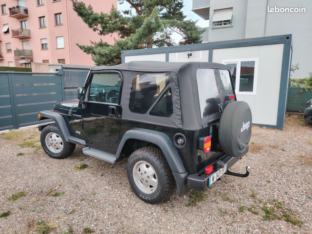 Jeep Wrangler TJ 2.5 Sport 42500 KM 10CV 4x4 12 Mois garantie (image 2)
