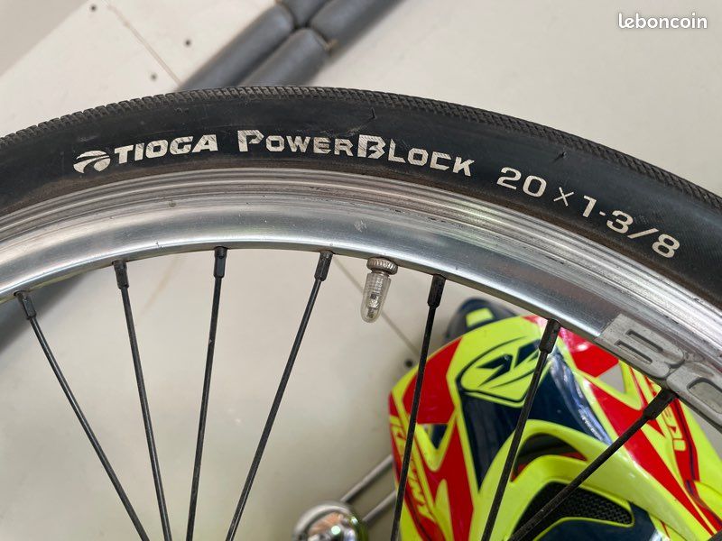 BMX race edge (image 2)