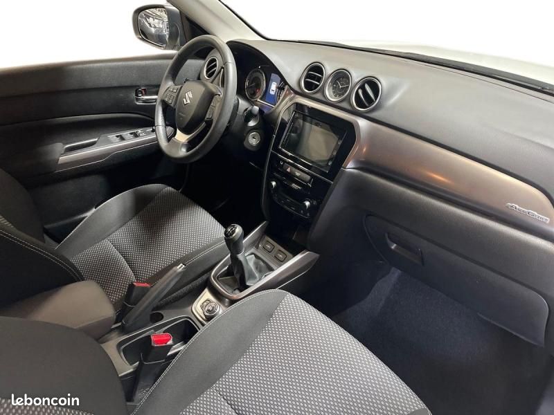Suzuki Vitara 1.0 Boosterjet 111ch Privilège Allgrip (image 30)