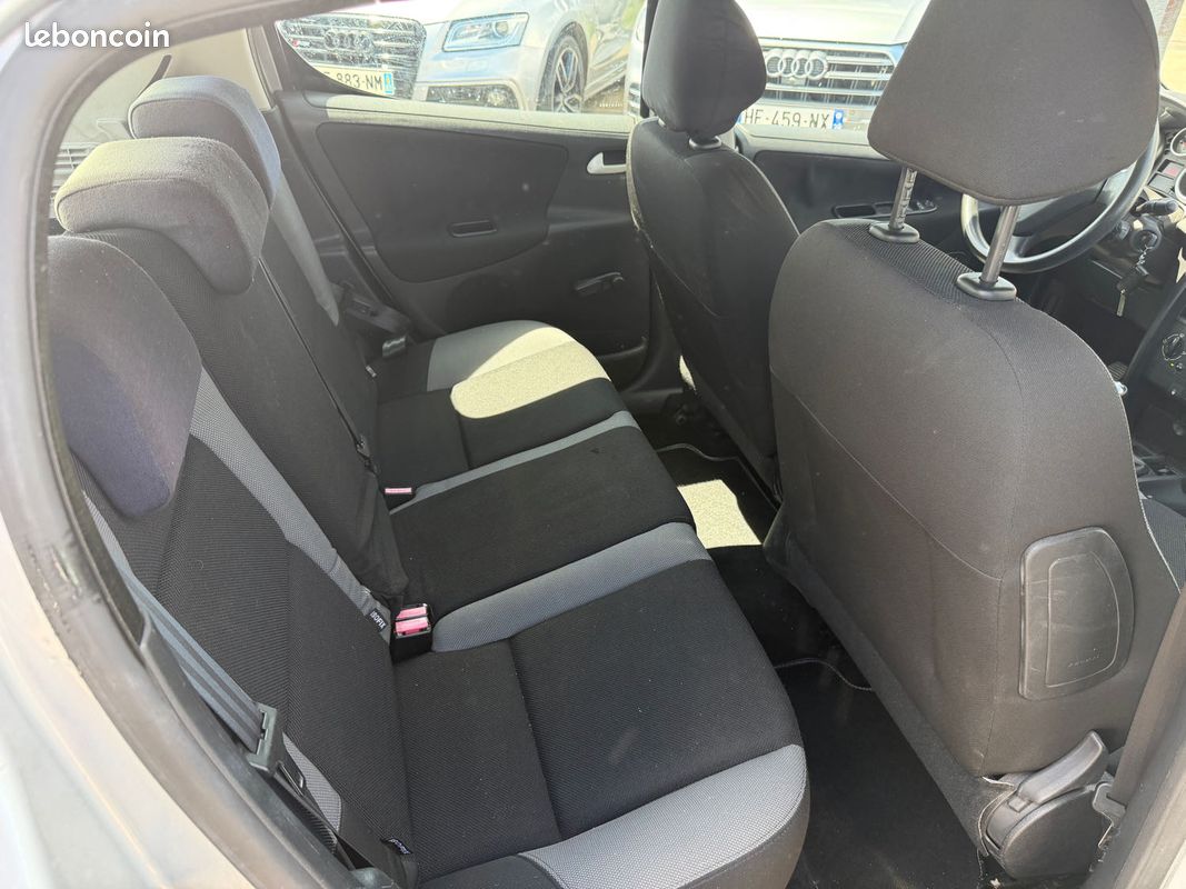 Peugeot 207 1.4e urban 75ch garantie (image 6)