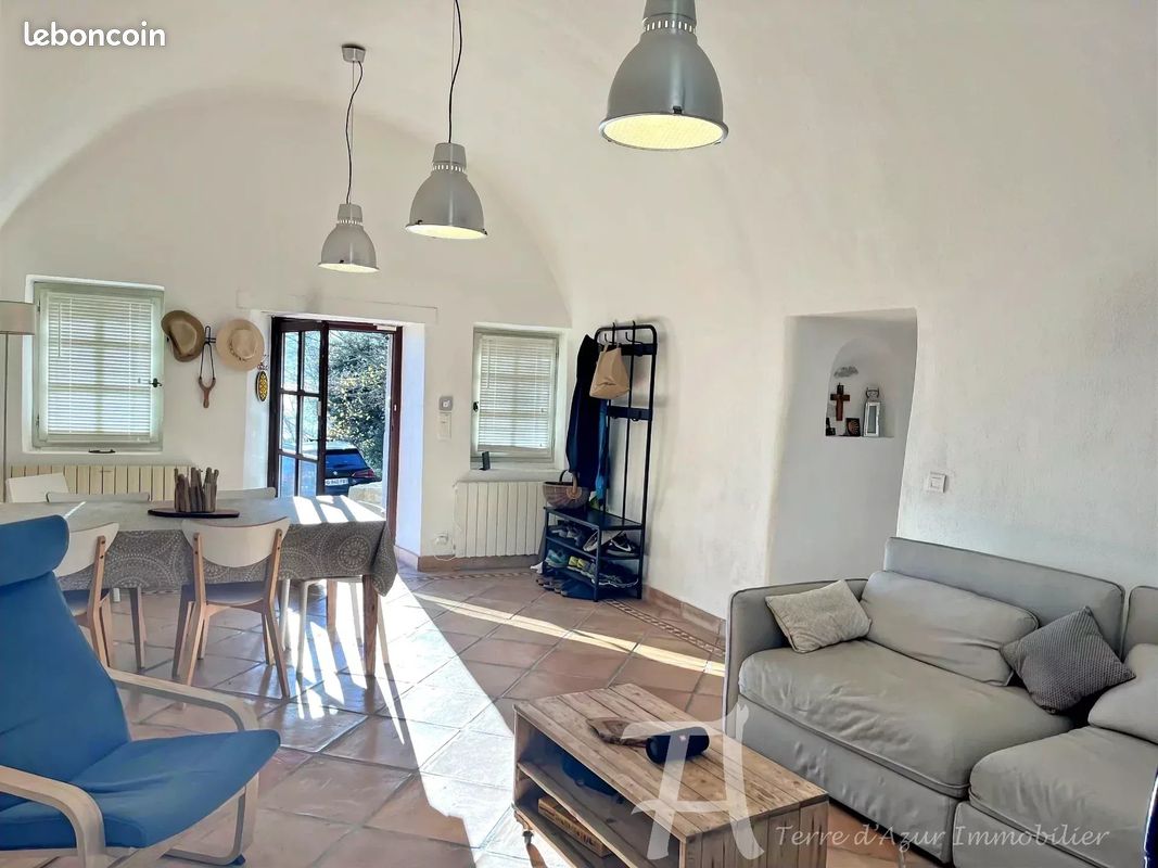 Maison 5 pièces 150 m² · à Sainte-Agnès · 150 m² · 695 000 €