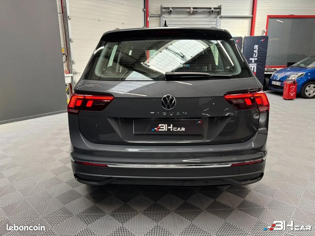 Volkswagen Tiguan 2.0 TDI 150ch BUSINESS DSG 7 / Attelage / (image 4)