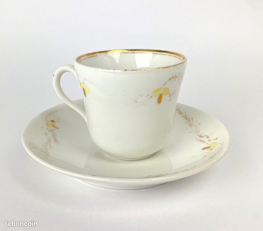 Lot De 13 Tasses Et Soucoupes Vintage – Dépareillées, Charme Rétro