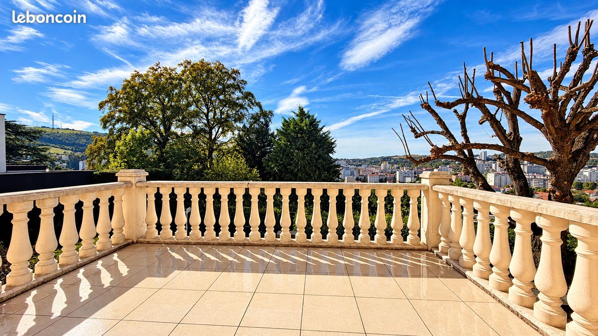 Appartement 4 pièces 82 m² · à Saint-Étienne · 82 m² · 169 000 €