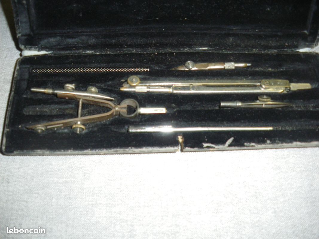 Boite à compas ancienne (image 3)
