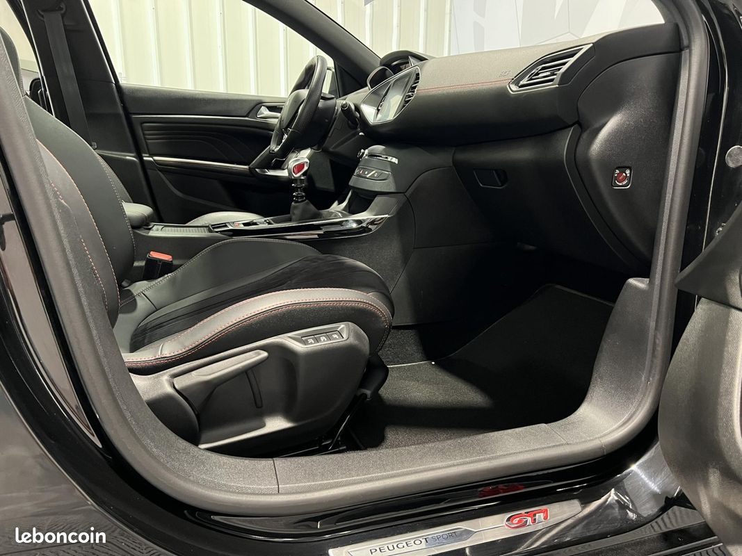 PEUGEOT 308 1.6 THP 270ch S&S BVM6 GTi by PEUGEOT SPORT (image 13)