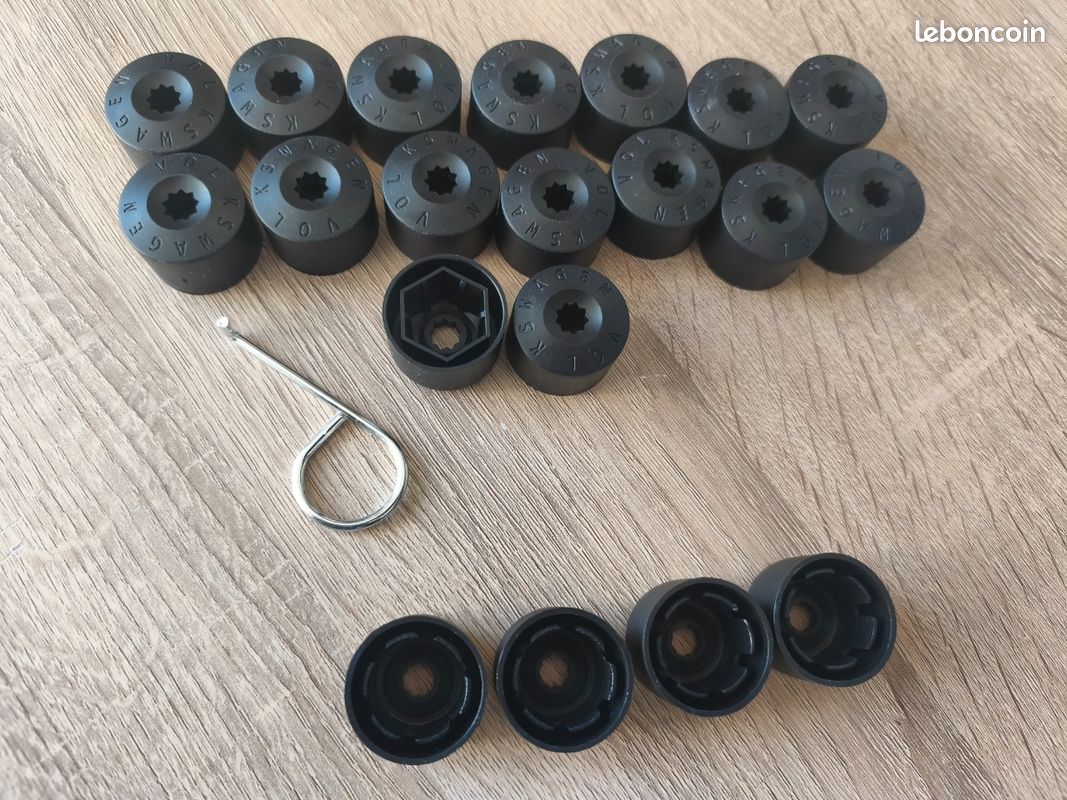 Lot de 16 caches écrous Goujons Volkswagen + 4 caches pour antivol jante Golf GTI R32 V6 V VI VII Passat Polo lupo arteon goujon de 17mm (image 1)