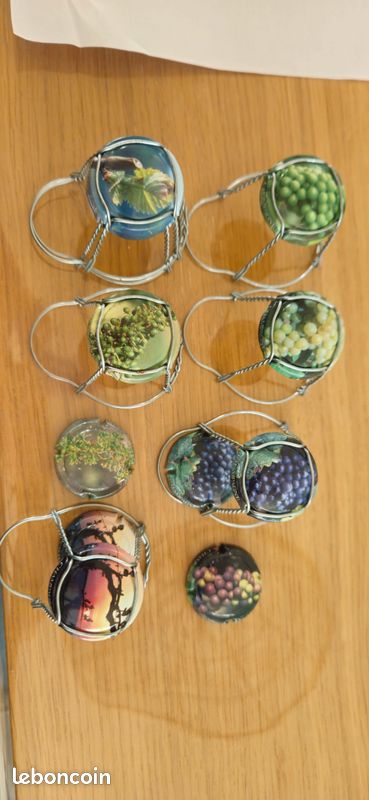Capsule champagne Grappe raisin noir, vigne & raisins (image 1)