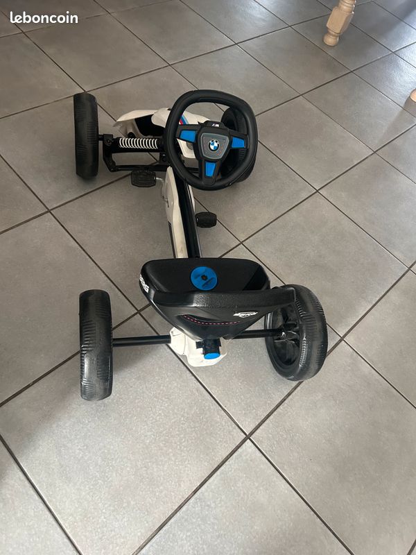 Kart à pédales BMW (image 3)