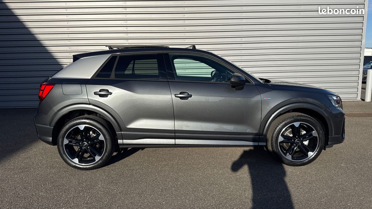 AUDI Q2 35 TFSI 150 S tronic 7 S line (image 6)