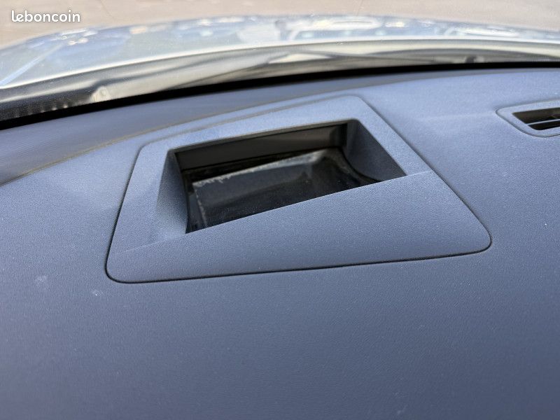 Citroen C6 2.7 V6 HDI EXCLUSIVE FAP (image 7)