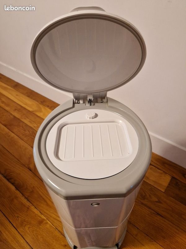 Poubelle à pédale anti ordeurs pour couches bébé KORBELL - Très bon état (image 4)