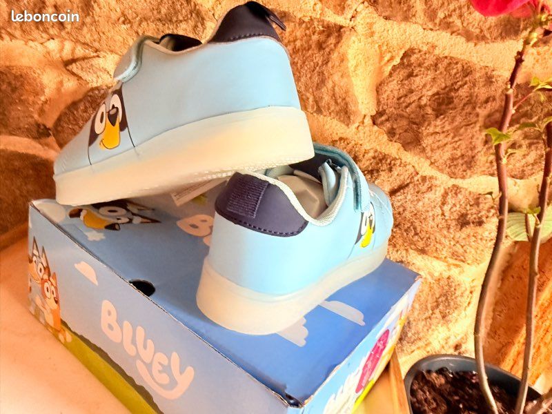 Basket lumineuse - Bluey - T31 - Chaussures Basket lumineuse - Bluey - T31 - Chaussures