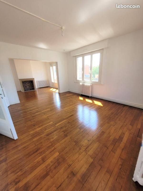 Appartement 3 pièces 97 m² · à Calais · 96,8 m² · 670 €/mois