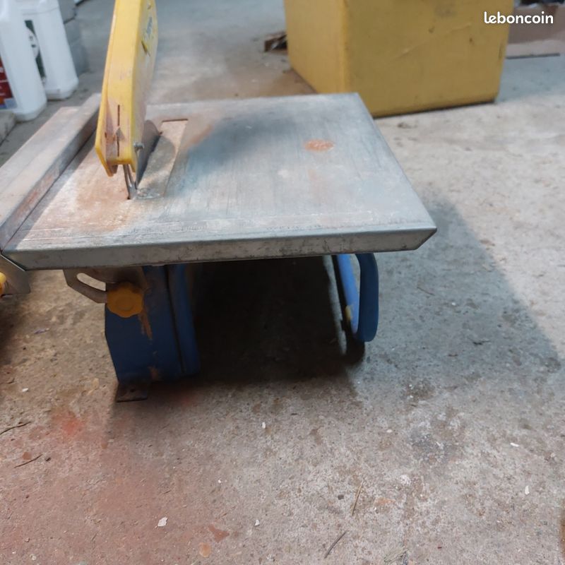 Scie a carrelage electrique (image 3)