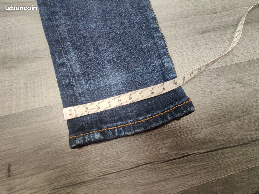 Jean Évasé (Flare) American Eagle Pour Femme Taille 8 - Longueur D'Entrejambe 31.5" - Occasion TBE