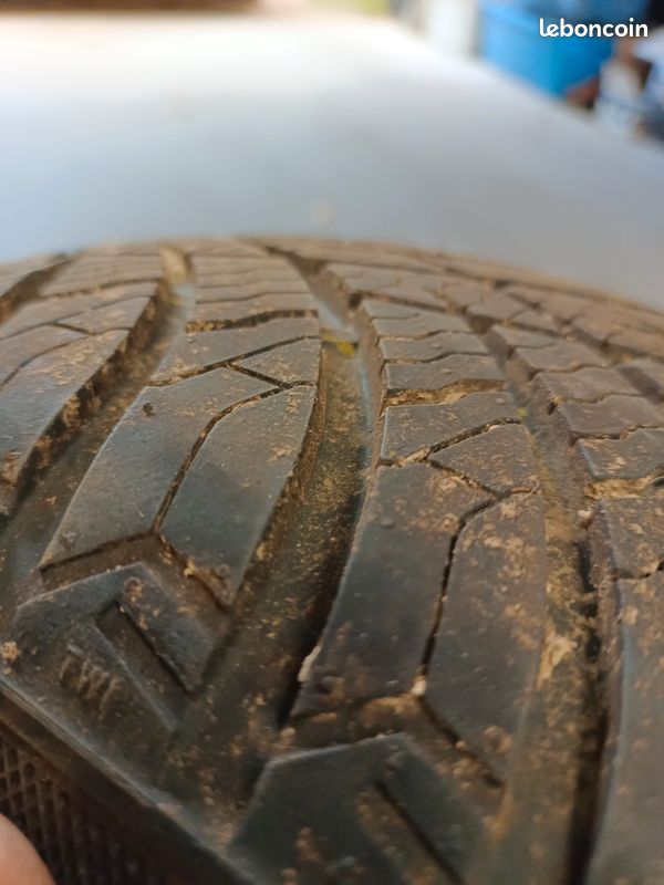 1 pneu 4 saisons 185/60R15 88H headway (image 2)