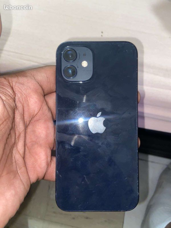 IPhone 12 (image 2)