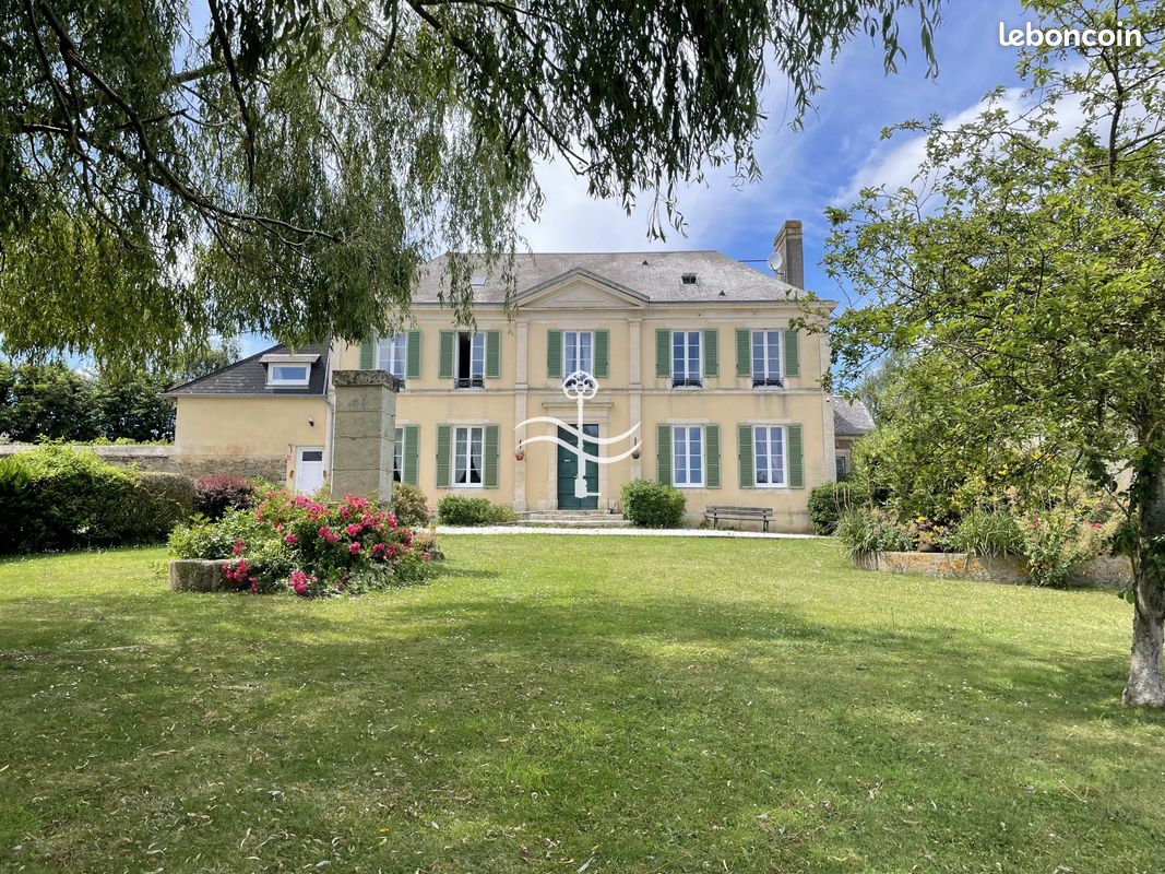 Maison 22 pièces 820 m² · à Malherbe-sur-Ajon · 820 m² · 1 170 000 €