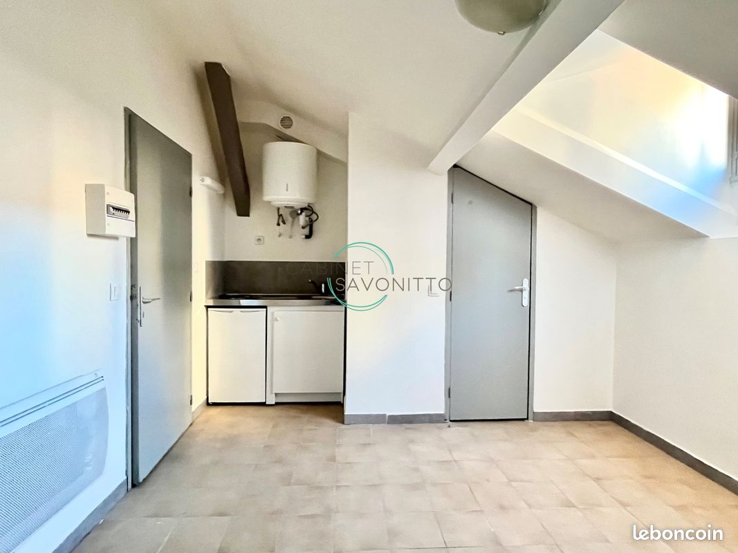 Appartement 1 pièce 15 m² · à Marseille · 15 m² · 340 €/mois