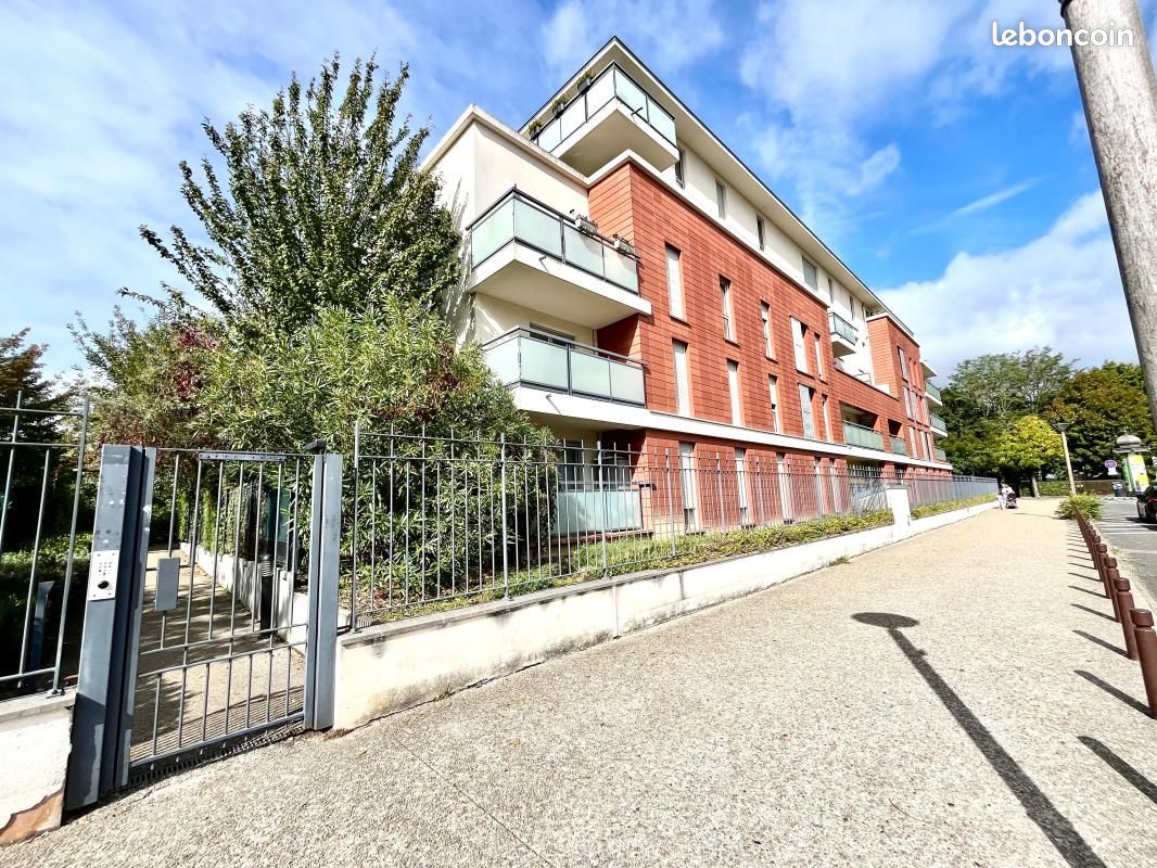 Appartement 2 pièces 61 m² · à Noisiel · 61 m² · 239 500 €