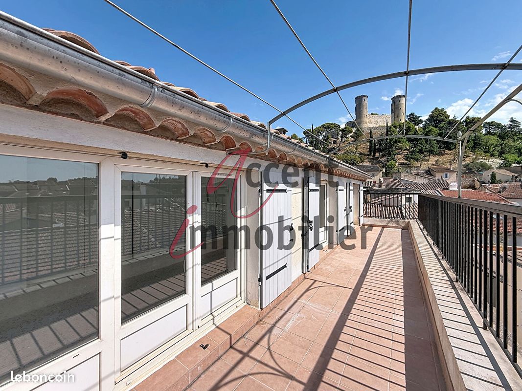 Appartement 3 pièces 54 m² · à Châteaurenard · 54 m² · 700 €/mois
